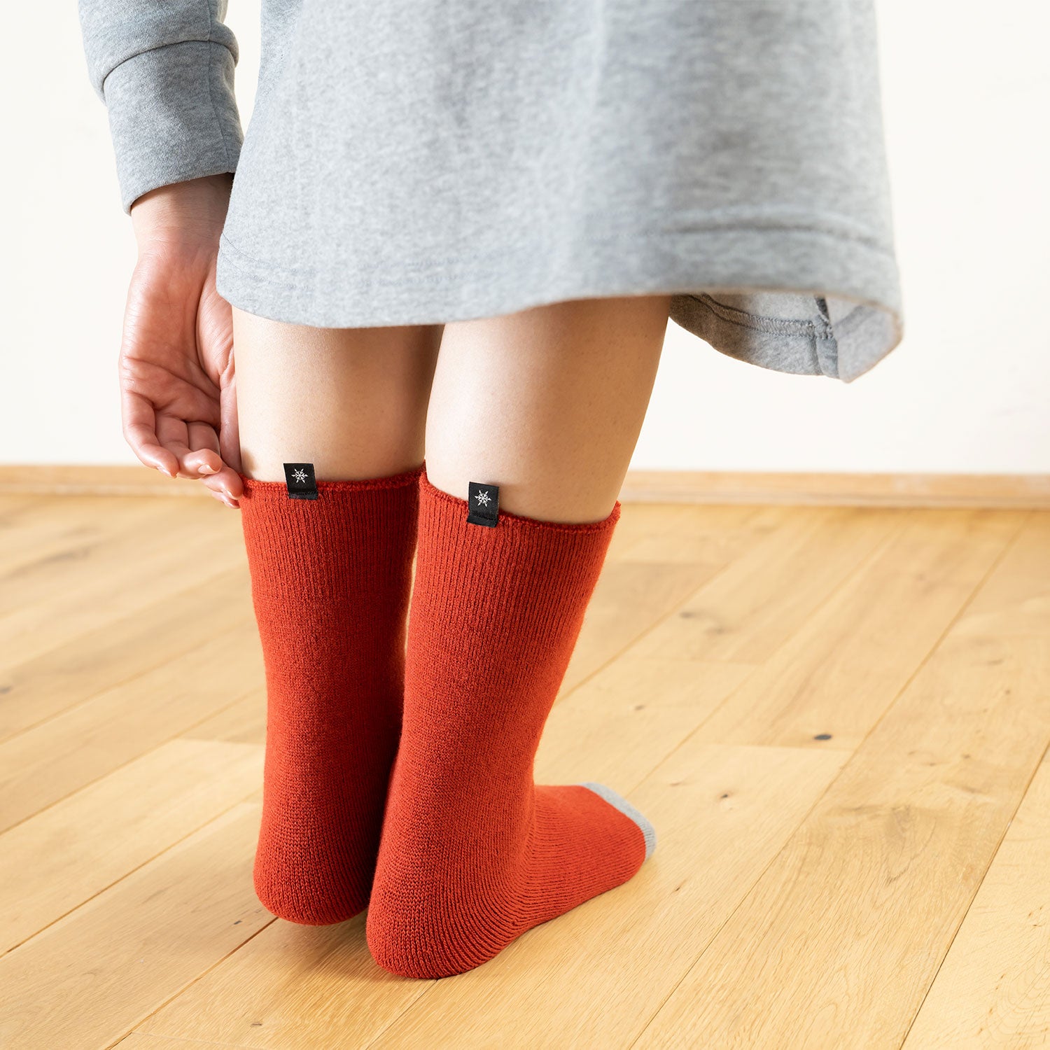 TNOC THE WARM SOCKS