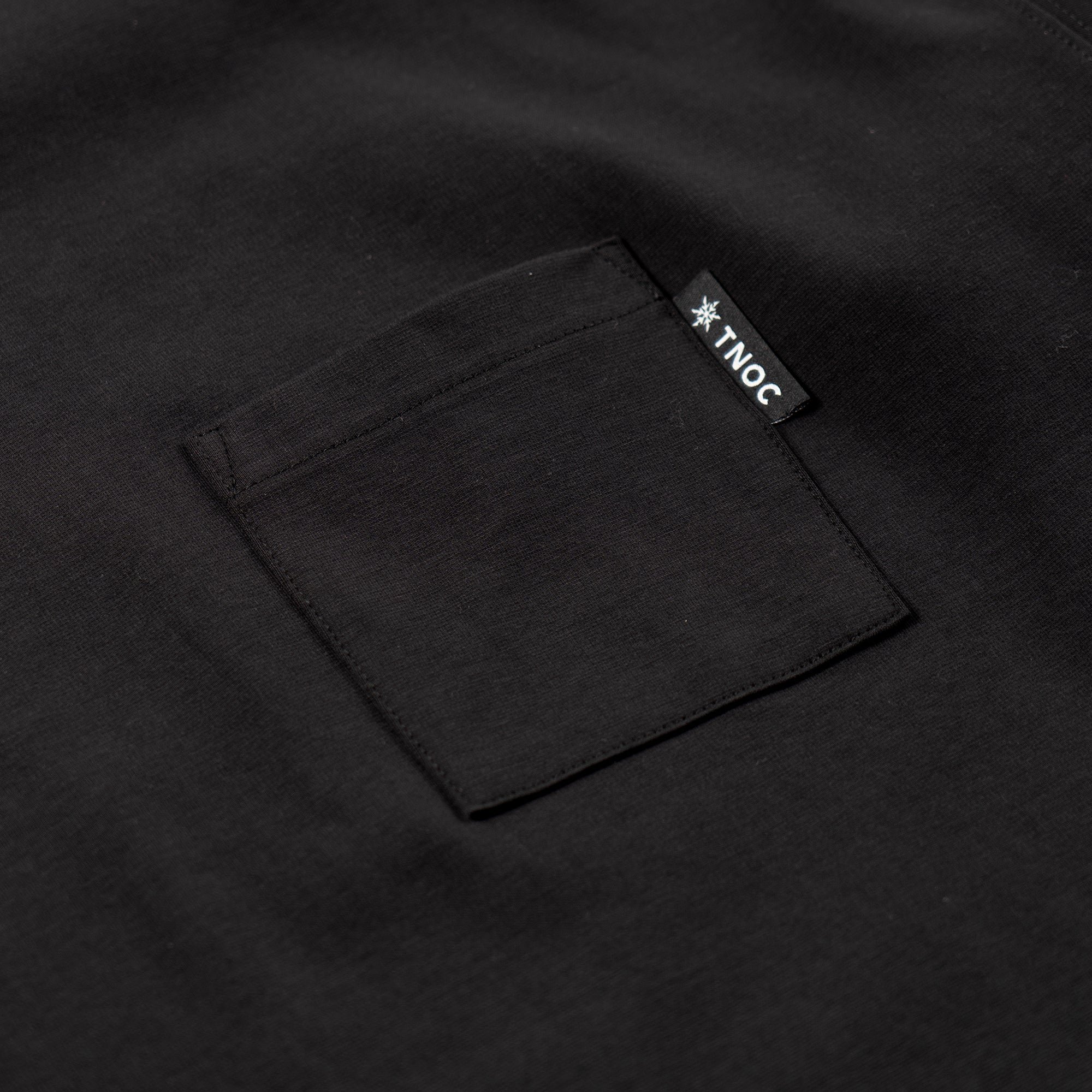 TNOC THE TEE LONG SLEEVE PONTE / BLACK POCKET