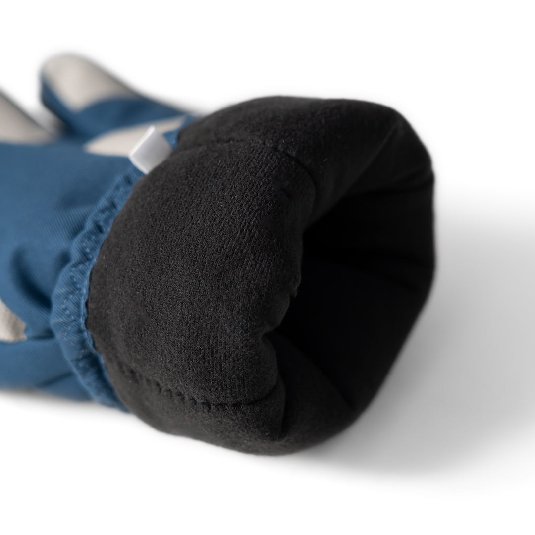 TNOC THE SNOW GLOBE-SN